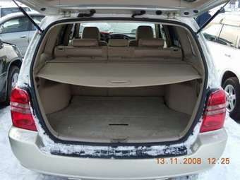 2003 Toyota Highlander Photos