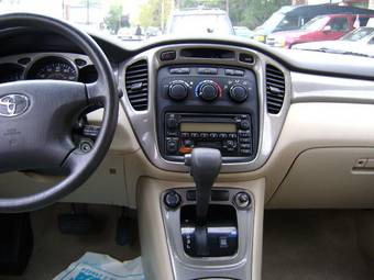 2003 Toyota Highlander Pictures