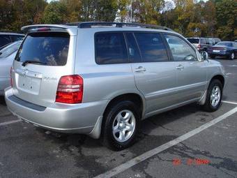 2003 Toyota Highlander Photos