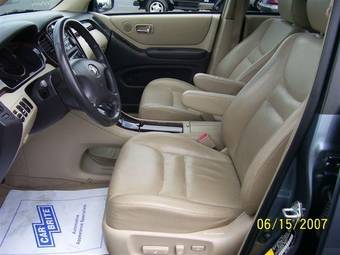 2003 Toyota Highlander Photos