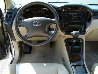 2003 Toyota Highlander Pictures