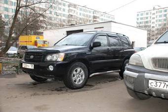 2003 Toyota Highlander Images