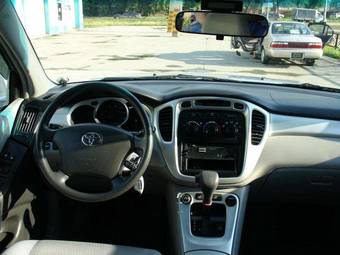 2003 Toyota Highlander Pictures