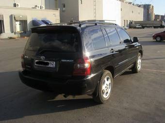 2003 Toyota Highlander Photos