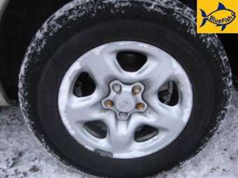 2004 Toyota Highlander Pictures