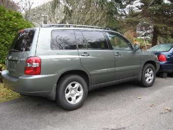 2004 Toyota Highlander Pictures