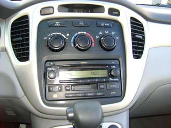 2004 Toyota Highlander Photos