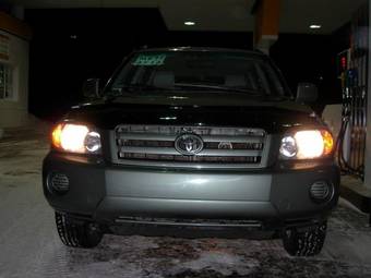 2004 Toyota Highlander Pictures