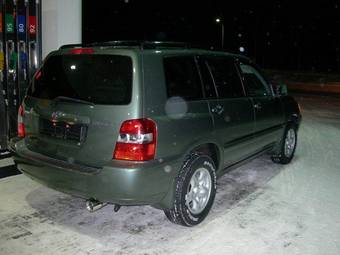 2004 Toyota Highlander Pics