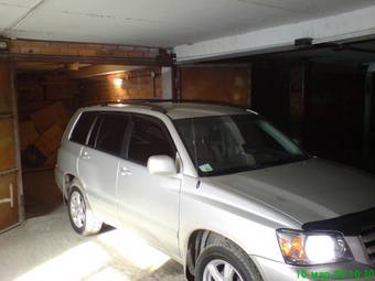 2004 Toyota Highlander Photos