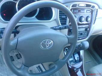 2004 Toyota Highlander Pictures