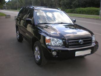 2004 Toyota Highlander Photos