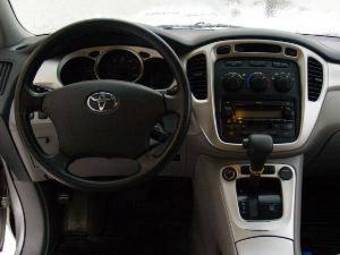 2004 Toyota Highlander Pictures