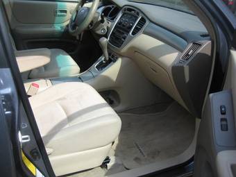 2004 Toyota Highlander Pictures