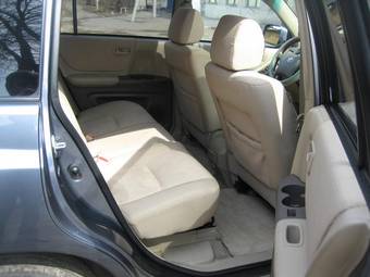 2004 Toyota Highlander Photos