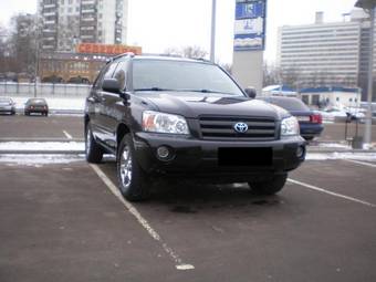 2004 Toyota Highlander Pictures