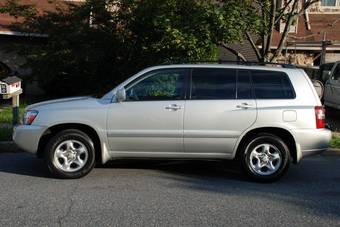 2004 Toyota Highlander Photos