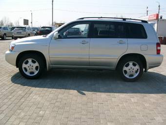2004 Toyota Highlander Photos
