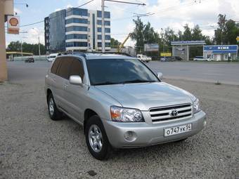 2004 Toyota Highlander Photos