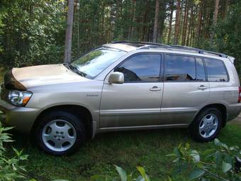 2004 Toyota Highlander Photos