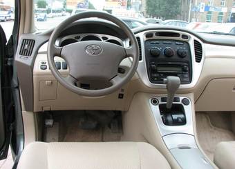 2004 Toyota Highlander Pictures