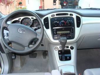 2005 Toyota Highlander Images