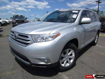 2010 Toyota Highlander Photos