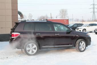 2011 Toyota Highlander Images