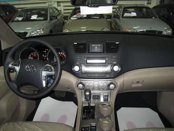 2011 Toyota Highlander Pictures