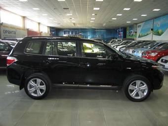 2011 Toyota Highlander Photos