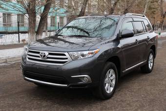 2011 Toyota Highlander Photos