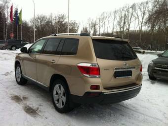 2011 Toyota Highlander Photos