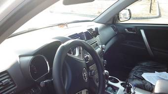 2011 Toyota Highlander Photos