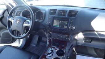 2011 Toyota Highlander Wallpapers