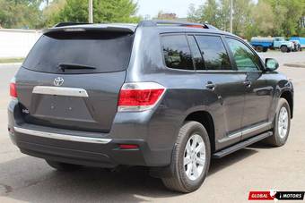 2011 Toyota Highlander Photos