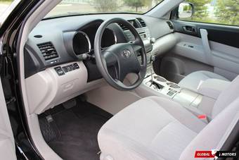 2011 Toyota Highlander Pics