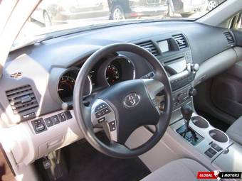 2011 Toyota Highlander Images