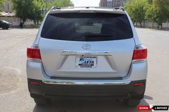 2011 Toyota Highlander Wallpapers