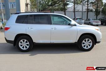 2011 Toyota Highlander Images