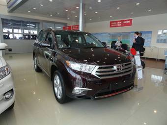 2012 Toyota Highlander Pics