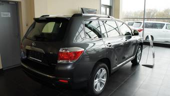 2012 Toyota Highlander Photos