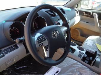 2012 Toyota Highlander Images