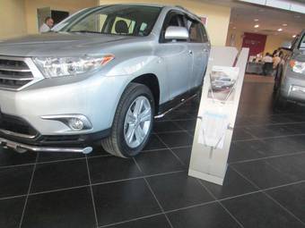 2012 Toyota Highlander Pictures