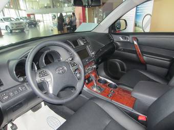 2012 Toyota Highlander Wallpapers