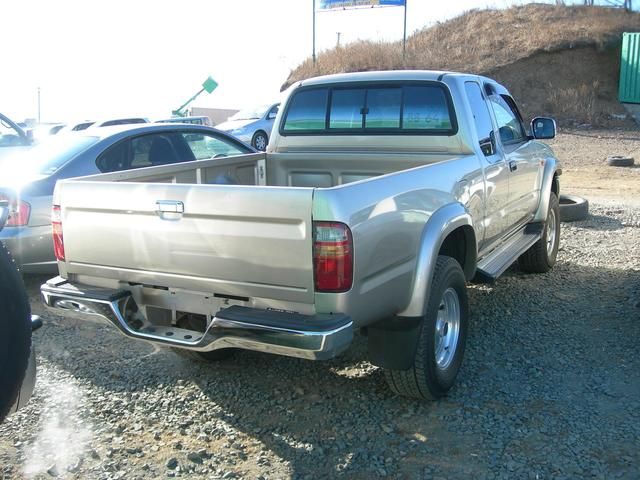 2002 Toyota Hilux Pick Up