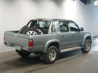 2002 Toyota Hilux Pick Up Photos