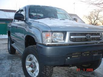 2002 Toyota Hilux Pick Up Pictures