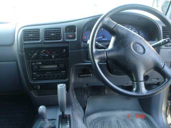 2002 Toyota Hilux Pick Up Pictures