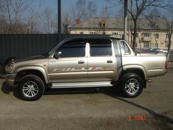 2002 Toyota Hilux Pick Up Pictures