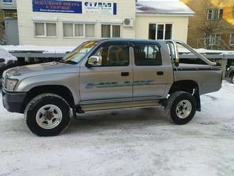 2003 Toyota Hilux Pick Up Wallpapers